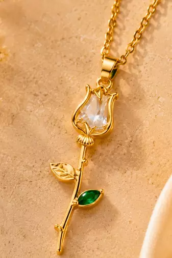 18K Gold Plated Rose Floral Pendant Drop Necklace