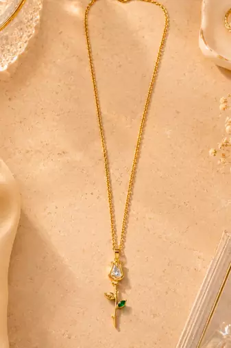 18K Gold Plated Rose Floral Pendant Drop Necklace