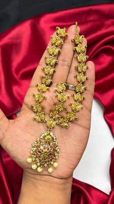 South Indian Bridal Maang Tikka, Matha Patti Headpiece,Kundan Pearl Maangtikka 3