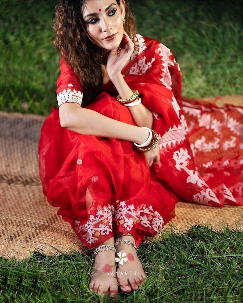 Red color georgette embroidered saree with un-stitched blouse