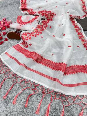 White color georgette embroidered saree with un-stitched blouse 4