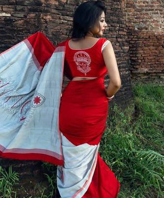 white & red color linen digital printed durga pooja sarees 2