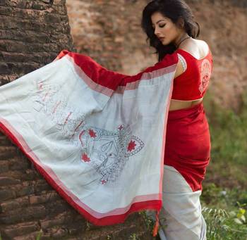 white & red color linen digital printed durga pooja sarees 3