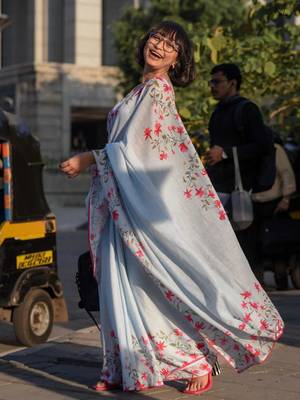 blue color linen digital printed saree with running print blouse 1
