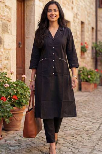 Women Regular Thread Work  Cotton Kurta with Trousers