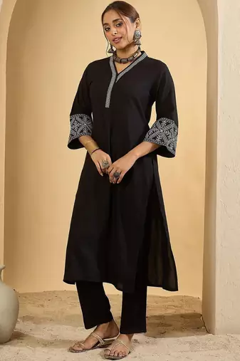 Women Ethnic Motifs Embroidered Regular Thread Work Kurta with Trousers