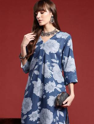 V-Neck Floral Printed Pleat Detailed Kurta with Trousers 1