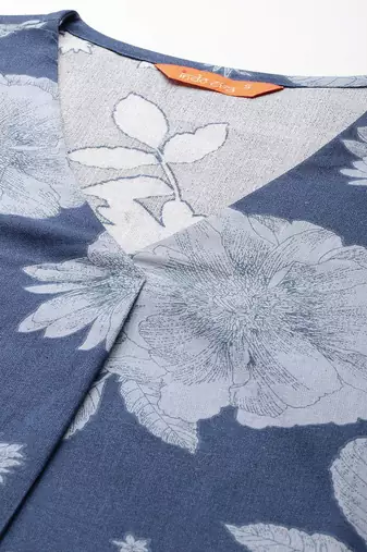 V-Neck Floral Printed Pleat Detailed Kurta with Trousers