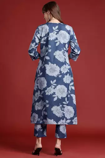 V-Neck Floral Printed Pleat Detailed Kurta with Trousers