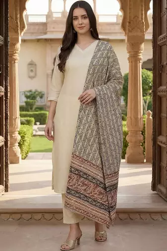 Women Ethnic Motifs Regular Kurta with Trousers & With Dupatta