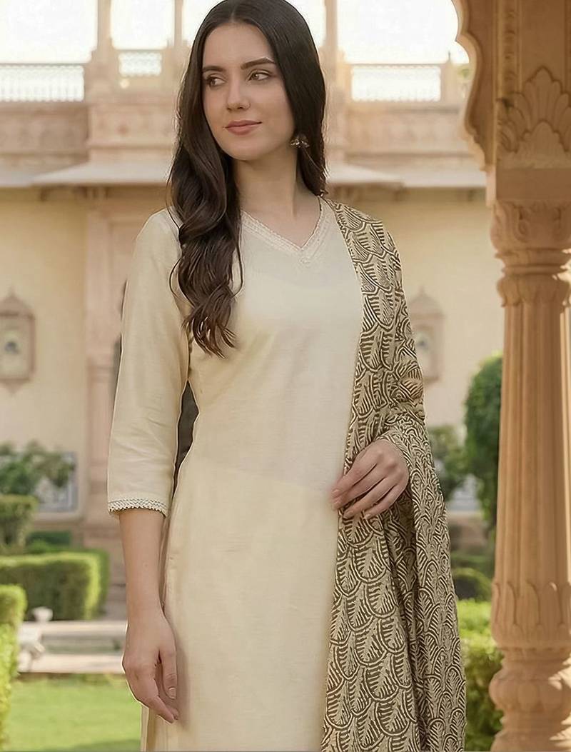Women Ethnic Motifs Regular Kurta with Trousers & With Dupatta