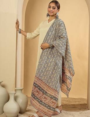 Women Ethnic Motifs Regular Kurta with Trousers & With Dupatta 4