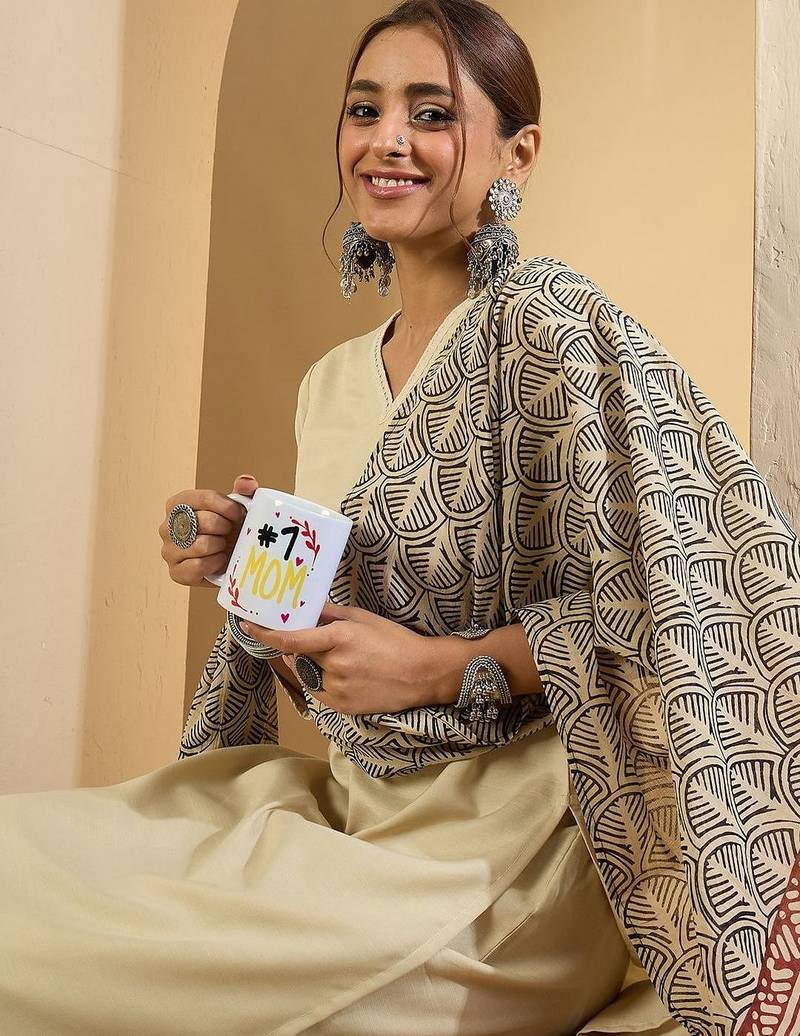 Women Ethnic Motifs Regular Kurta with Trousers & With Dupatta