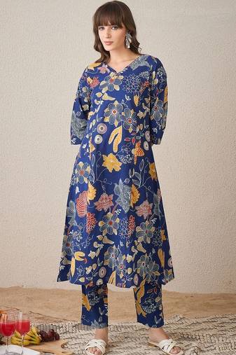 Women Floral Printed Regular Pure Cotton Kurta with Trousers