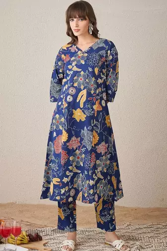 Women Floral Printed Regular Pure Cotton Kurta with Trousers