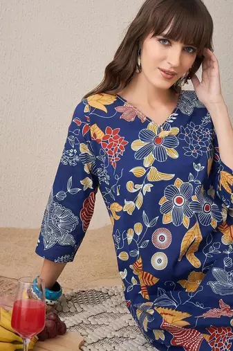 Women Floral Printed Regular Pure Cotton Kurta with Trousers