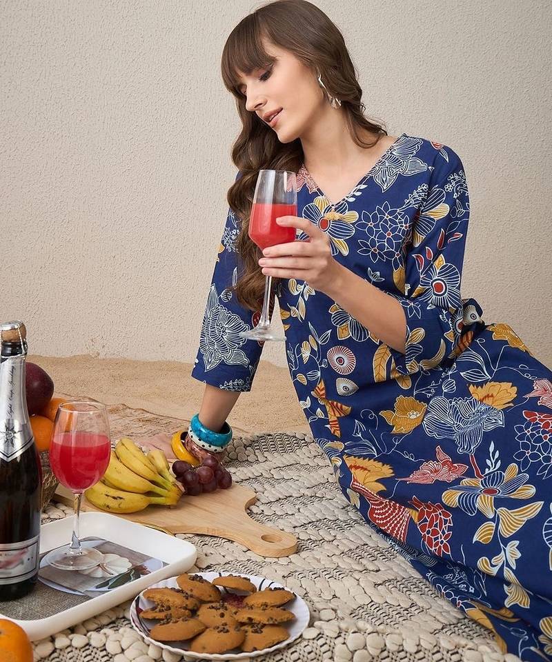 Women Floral Printed Regular Pure Cotton Kurta with Trousers