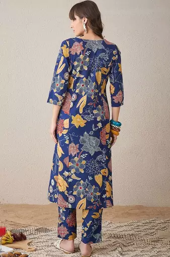 Women Floral Printed Regular Pure Cotton Kurta with Trousers