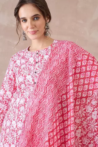Women Floral Printed Regular Pure Cotton Kurta with Trousers & With Dupatta