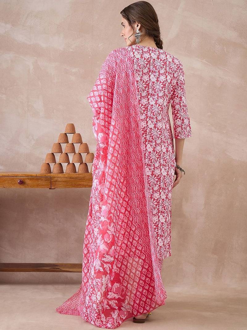 Women Floral Printed Regular  Cotton Kurta with Trousers & With Dupatta