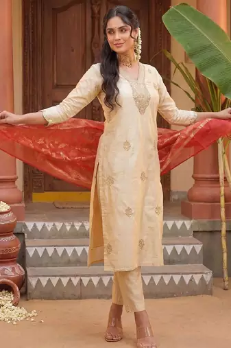 Women Ethnic Motifs Embroidered Regular Thread Work Kurta with Trousers & With Dupatta