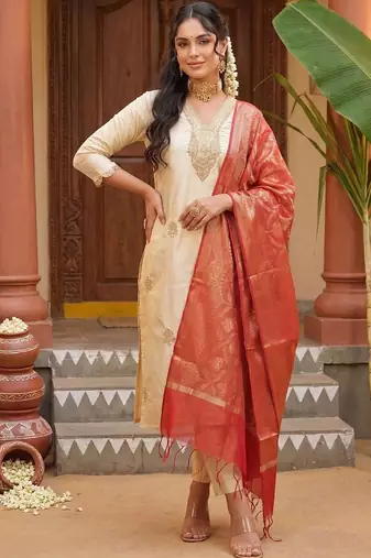Women Ethnic Motifs Embroidered Regular Thread Work Kurta with Trousers & With Dupatta