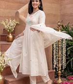 Women Floral Embroidered Empire Thread Work Pure Cotton Kurta with Trousers & With Dupatta