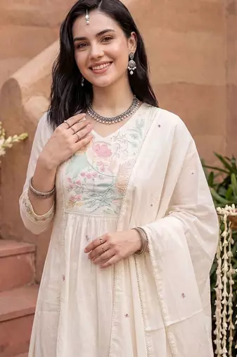Women Floral Embroidered Empire Thread Work Pure Cotton Kurta with Trousers & With Dupatta