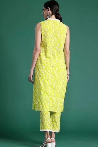 Women Floral Printed Regular Pure Cotton Kurta with Trousers