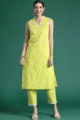 Women Floral Printed Regular Pure Cotton Kurta with Trousers