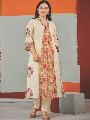 Women Floral Printed Regular Pure Cotton Kurta with Trousers 7
