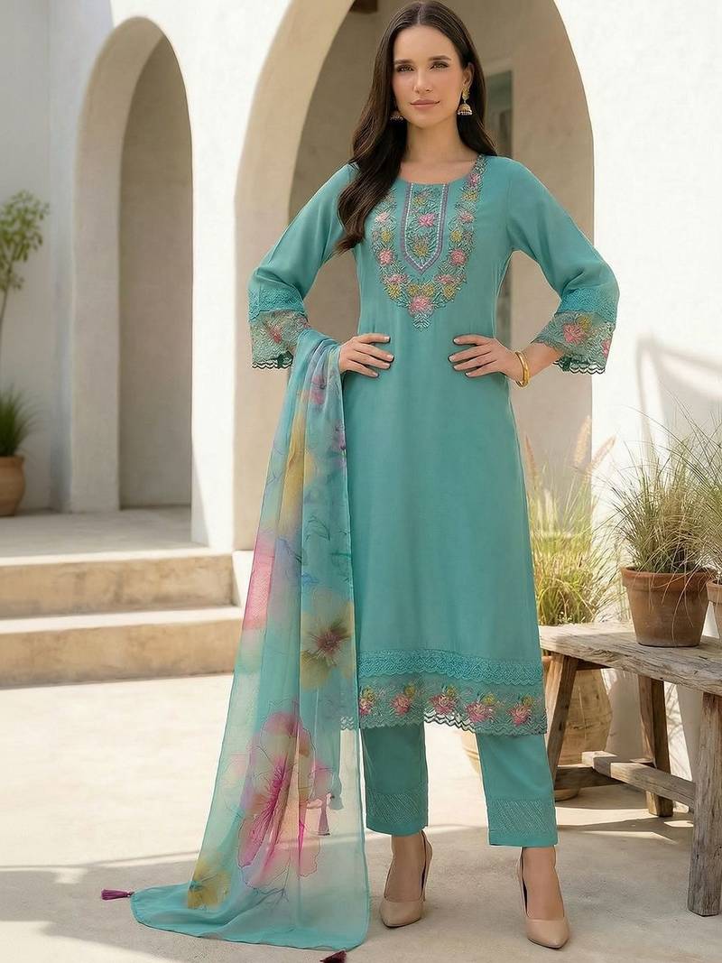 Women Floral Embroidered Regular Thread Work Kurta with Trousers & With Dupatta