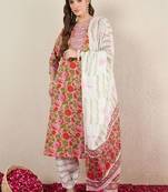 Women Floral Printed Regular Thread Work  Cotton Kurta with Trousers & With Dupatta