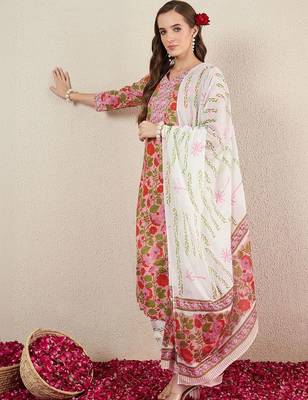 Women Floral Printed Regular Thread Work  Cotton Kurta with Trousers & With Dupatta 5