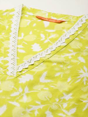 Women Floral Printed Regular Pure Cotton Kurta with Trousers 4