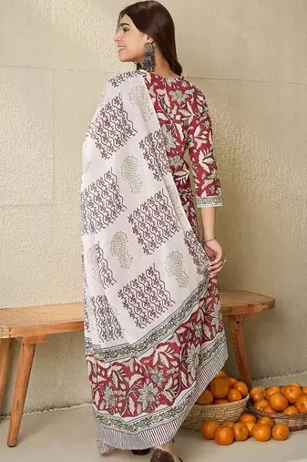Women Floral Printed Regular Thread Work Pure Cotton Kurta with Trousers & With Dupatta