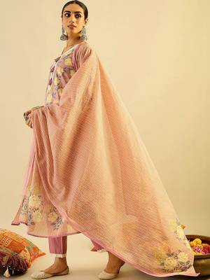 Women Floral Printed Regular Thread Work  Cotton Kurta with Trousers & With Dupatta 5