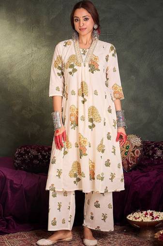 Women Floral Printed Pleated Thread Work  Cotton Kurta with Trousers
