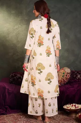 Women Floral Printed Pleated Thread Work Pure Cotton Kurta with Trousers