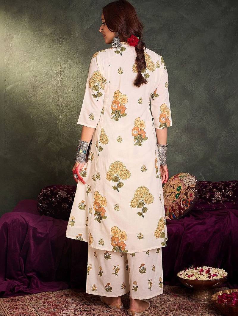 Women Floral Printed Pleated Thread Work Pure Cotton Kurta with Trousers