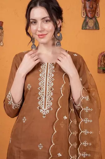 Women Ethnic Motifs Embroidered Thread Work Kurta With Trousers & Dupatta