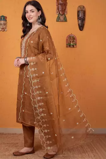 Women Ethnic Motifs Embroidered Thread Work Kurta With Trousers & Dupatta