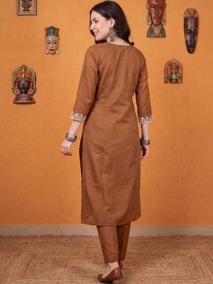 Women Ethnic Motifs Embroidered Thread Work Kurta With Trousers & Dupatta 4