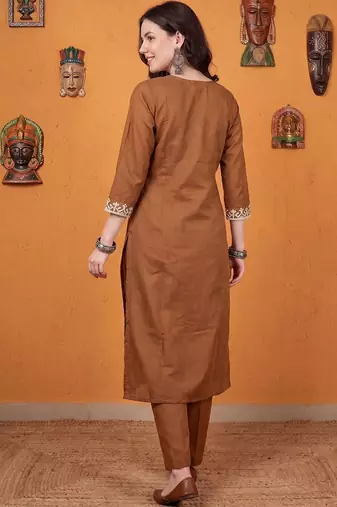 Women Ethnic Motifs Embroidered Thread Work Kurta With Trousers & Dupatta