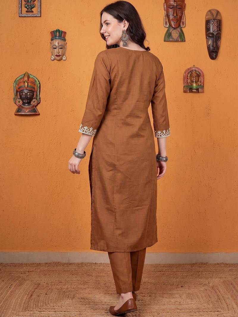 Women Ethnic Motifs Embroidered Thread Work Kurta With Trousers & Dupatta