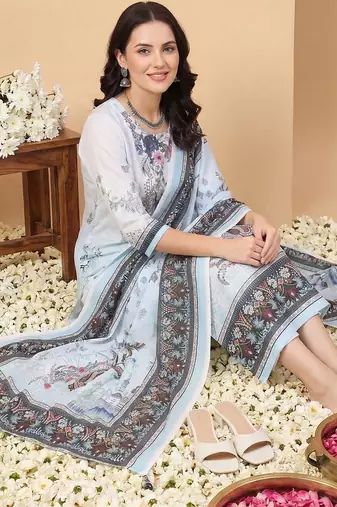 Women Floral Printed Regular Kurta with Trousers & With Dupatta