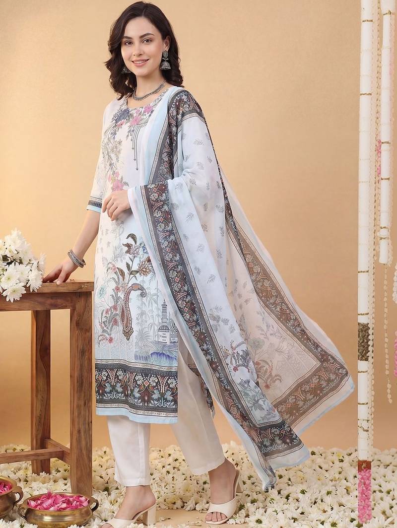Women Floral Printed Regular Kurta with Trousers & With Dupatta