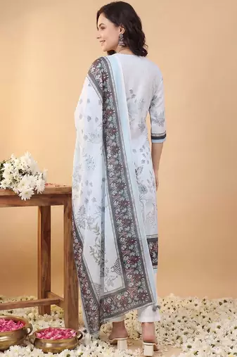 Women Floral Printed Regular Kurta with Trousers & With Dupatta