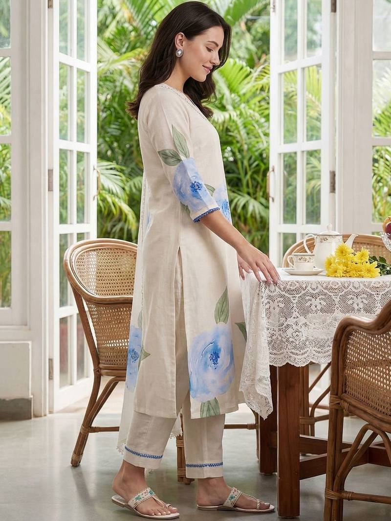 Women Floral Printed Regular Thread Work Linen Kurta with Trousers & With Dupatta