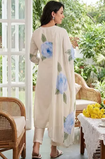 Women Floral Printed Regular Thread Work Linen Kurta with Trousers & With Dupatta